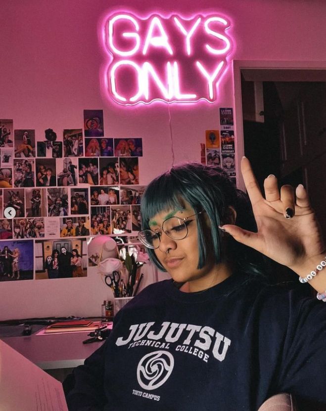 bps_neonsigns's tweet image. Custom neon lights are a great companion for photo shoots!
Let neon lights light up your room.
Make your photos even more impressive!😍#customneonlight #signage #sayitinneon #ledlightupsign #ledneonflex #businesssigns #custommadelighting #y2kdecor #lightupsign #businesssignage