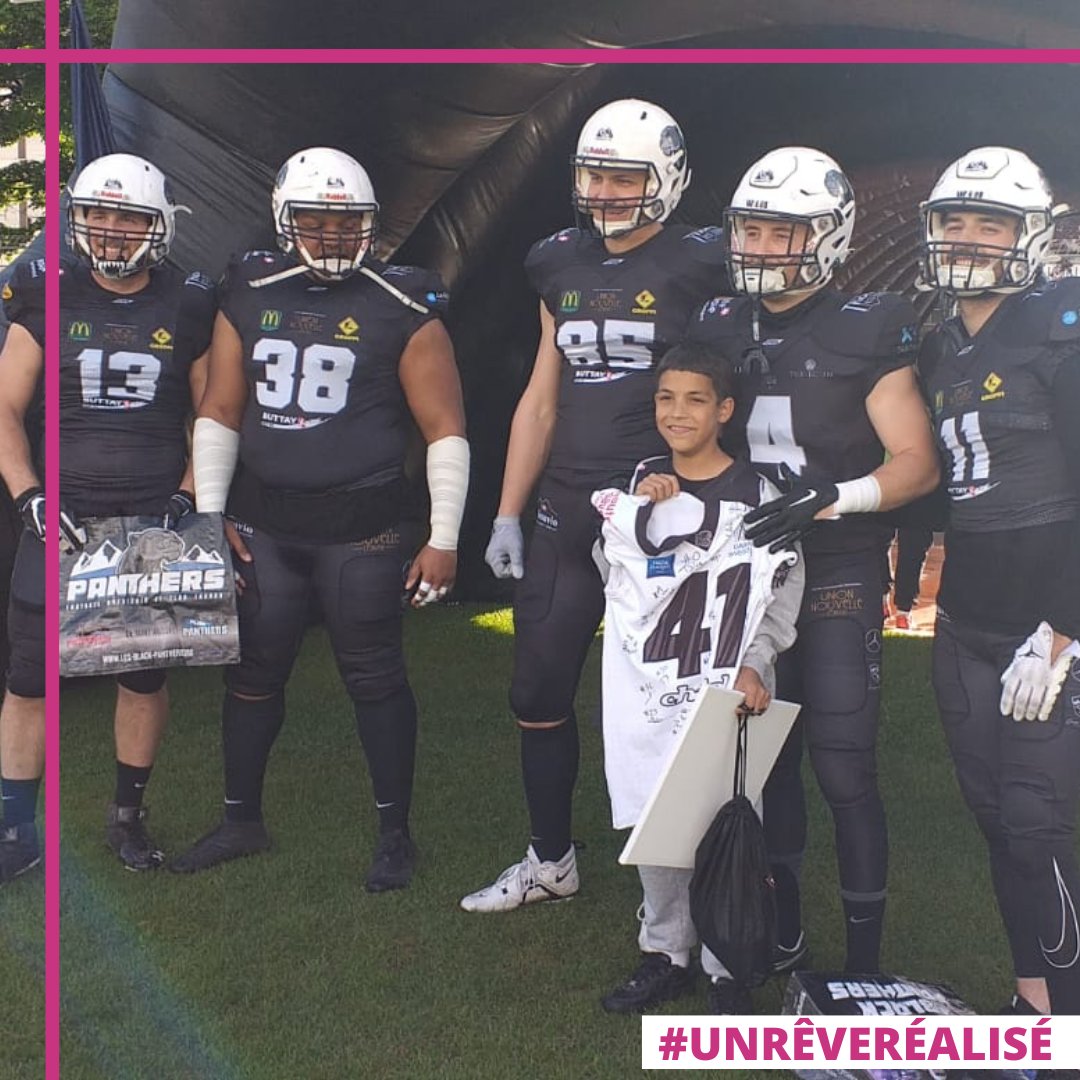 [𝓡𝓮̂𝓿𝓮𝓼]

🏈 Salim a rencontré les Black Panthers, son équipe préférée de football américain ! 🏈

Découvrez son rêve accompagné par Joëlle la Délégation de Haute-Savoie   👉 reves.fr/reves/salim-a-…

#unrêveréalisé