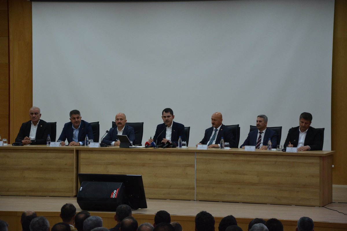 BesniBelTR's tweet photo. Belediye Başkanımız Sn. Reşit Alkan, Çevre, Şehircilik ve İklim Değişikliği Bakanımız Sn. Murat Kurum'un başkanlığında gerçekleştirilen Genişletilmiş İl Koordinasyon Toplantısına katıldı. https://t.co/Mo7oqNekrg