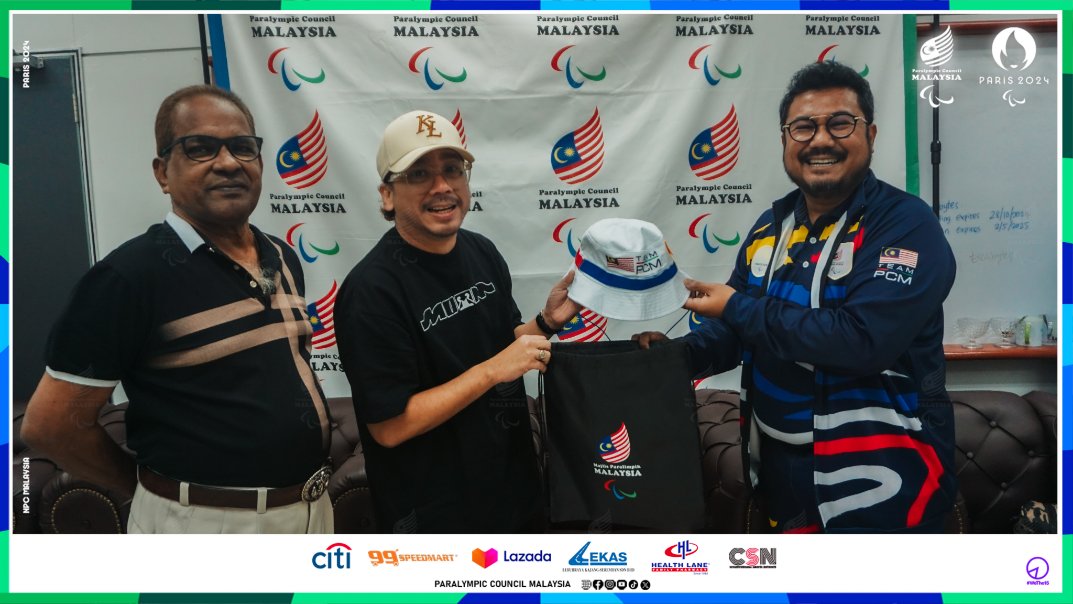 NpcMalaysia's tweet photo. "First in style, first in line. Early birds catch the freshest threads!" ๐ธ๐คณ
#TeamPCM #ParalympicCouncilMalaysia #NervesMalaysia https://t.co/L1Vta2CpiR