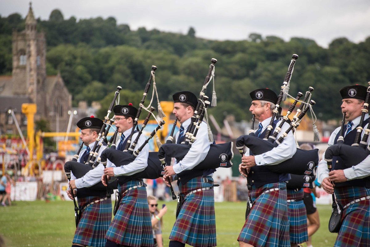 Weather is looking good for #Burntisland Highland Games on Monday, it's the second oldest in the world and a great day out with traditional pipe music, dancing and heavy events. It's right next to the beach and the funfair  

welcometofife.com/event/burntisl…

#LoveFife #KingdomOfFife
