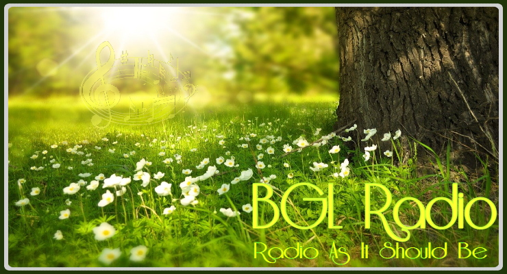 BGLRadio's tweet image. #Saturday is best spent here ...

#OnAir today

4PM EST #DJTAZ  @SteveRobbins1 - #TodaysMusic #Mix

8PM EST @DjSmileyBGL  - #RockMusic

Links are on our pinned tweet ..tune in and TURN IT UP! 🎛️