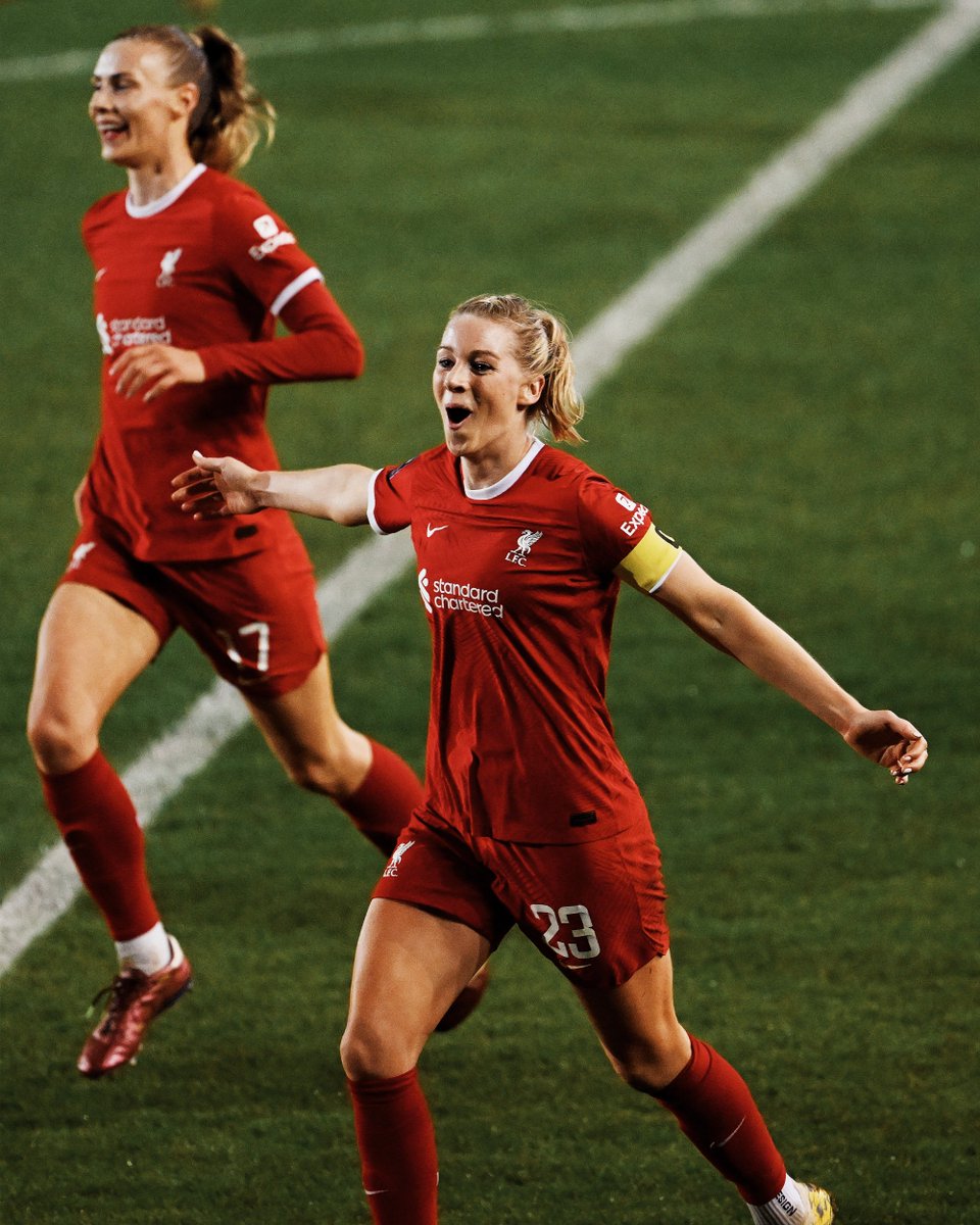 LiverpoolFCW's tweet image. Living out her dream 🥹🔴