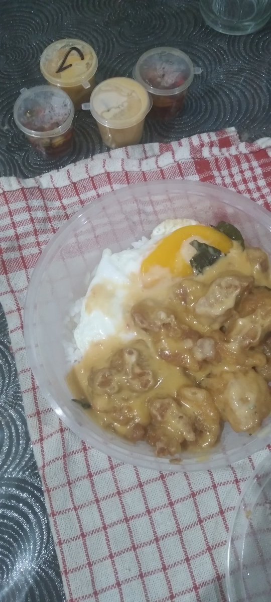 Imo juara bertahan satu-satunya salted egg terenak secbowl