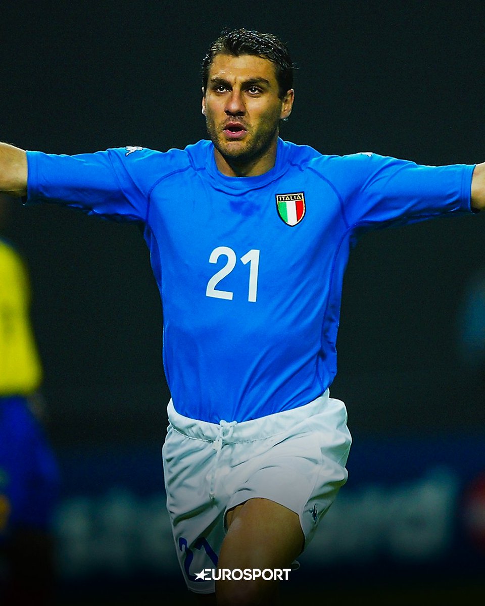 Eurosport_IT's tweet image. Bobo Vieri compie oggi 51 anni: lo considerate il bomber più forte della Nazionale Italiana? ⚽️🇮🇹

#12Luglio | #Vieri