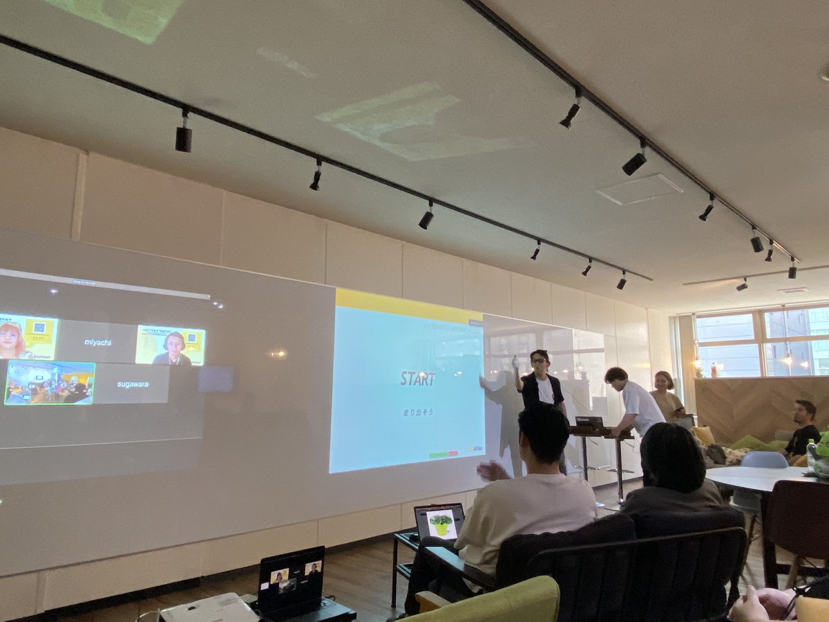 rabbitchang's tweet image. 今日は会社の四半期ミーティング！モカちゃん3歳の誕生日が7月15日らしいのでみんな祝って下さいね💕
#株式会社キャッチアップ #baserCMS #ラボット　#LOVOT