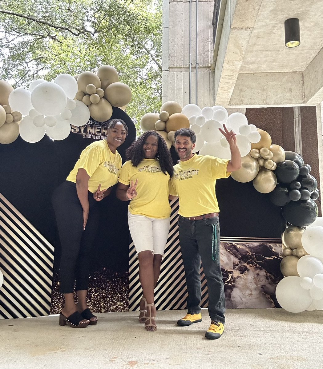 SouthridgeMiami's tweet image. Spartan Student Services is excited to see the @ParentAcadMiami ‘s upcoming workshops and support for our Spartan Empire! Roaring into 2024-2025 with @MDCPS #Synergy2024
