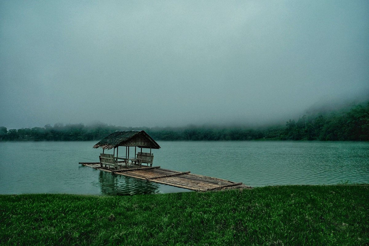 roilagarde's tweet photo. In the hush of stillness, silence sings... https://t.co/4Po3FSruY1