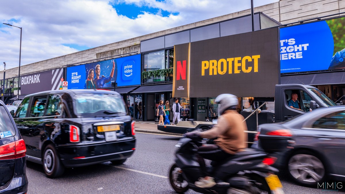 MobileMediaOOH's tweet photo. Through to the #Euro Finals ⚽️
@Netflix targeting fan zones throughout the tournament with #Digivans https://t.co/3zse7DJFup