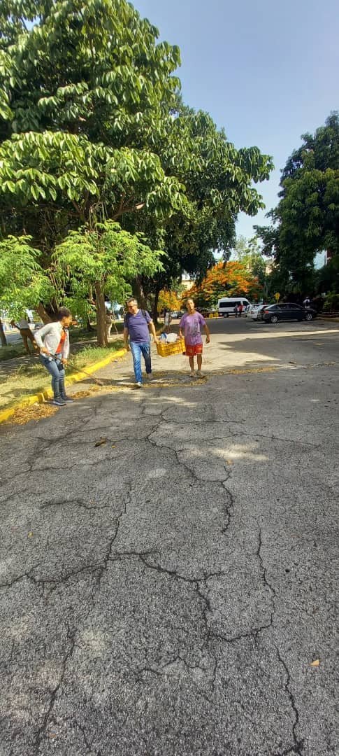 #LaHabanaViveEnMi se volvio una máxima hoy entre los trabajadores de la Salud para cuodarla y hacer por Ella porque #LaHabanaDeTodos
