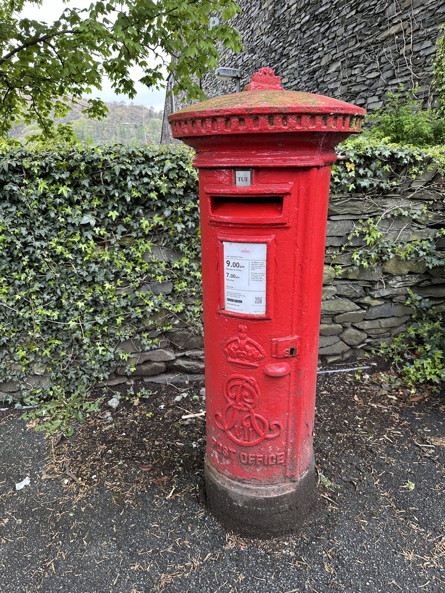 Lucien van Riswijk tweet media