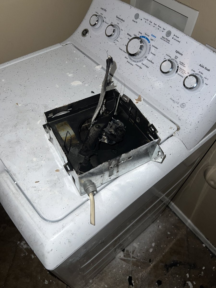 A family with 2 small children avoided tragedy when they were woken by smoke detectors last night after an exhaust fan caught fire. This is a reminder of the importance of working smoke detectors. Change batteries every 6 months and replace detectors that are more than 10yrs old.