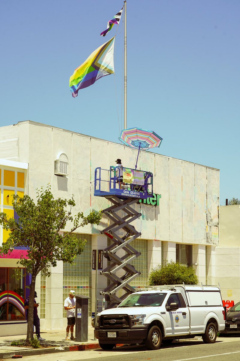 katbing the tweet media