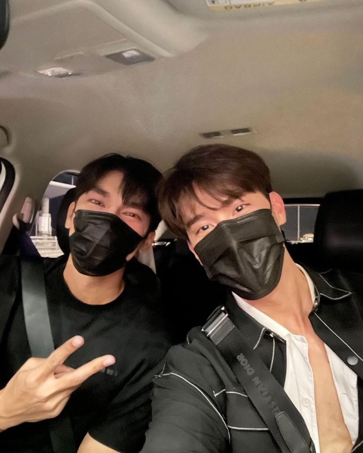 choialexasblog2's tweet photo. Tul just confirmed that Mew can't stop crying this day 🥺😭

#MewTul https://t.co/5KHhGbfcGb