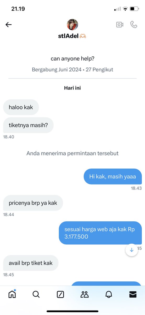 _eeunoiiaa_'s tweet photo. GUYS AKU CUMAN NGASIH TAU YAA KALO ADA YANG WTS TIKET THE BOYZ SECTION VIP SC truss proffnya ada stiker love orang pake hoodie item itu PENIPU/SCAM!! Itu dia ambil proof punya aku ya. 

Disclaimer kalo ada yg nemu dijual itu punyaku ya😭 pls HELP RT AND BLOCKK!!!😭🙏🏻 https://t.co/SLBZfapCcz