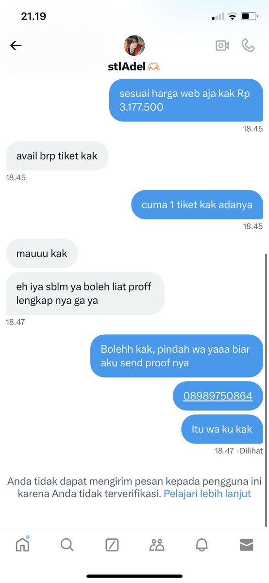 _eeunoiiaa_'s tweet photo. GUYS AKU CUMAN NGASIH TAU YAA KALO ADA YANG WTS TIKET THE BOYZ SECTION VIP SC truss proffnya ada stiker love orang pake hoodie item itu PENIPU/SCAM!! Itu dia ambil proof punya aku ya. 

Disclaimer kalo ada yg nemu dijual itu punyaku ya😭 pls HELP RT AND BLOCKK!!!😭🙏🏻 https://t.co/SLBZfapCcz