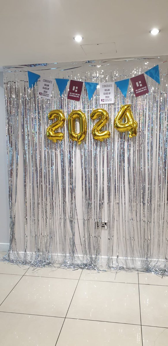 Legacy_Preston's tweet photo. Congratulations on your Graduation to the UClan Class of 2024 🎓From all of us at The Preston International Hotel 👏

#legacyhotelsandresorts
#UCLanGraduates #UClan #grad2024 https://t.co/jPs1x69JEg