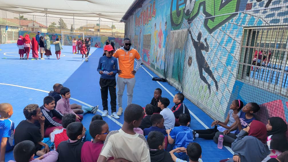 selfstyledking's tweet photo. Sebenza boi! 

Well done to @RovertSports and @MorkvedSS on your amazing work. Zambia needs all the positive juice and no better way than to help create better sports futures for our youngsters. https://t.co/wk6H7bLKOg