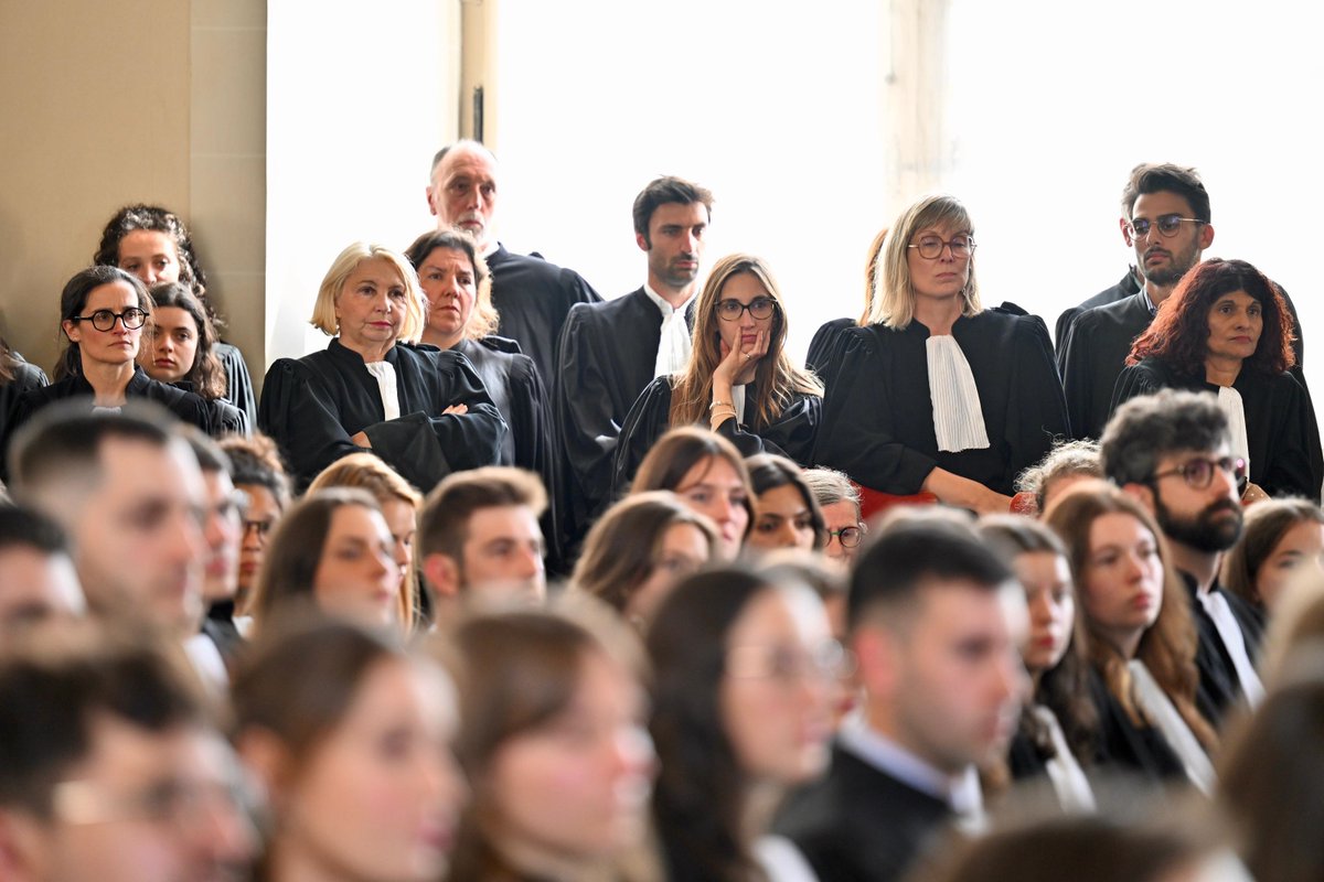 et de 8 des 9 bâtonniers du ressort, dont Me Catherine Glon, bâtonnière du barreau de Rennes et représentant le bâtonnier de Lorient (excusé).