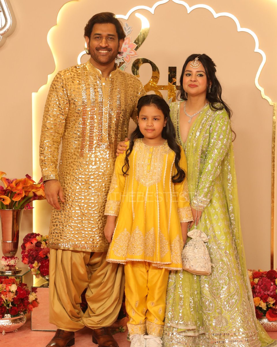 CricCrazyJohns's tweet photo. MS Dhoni &amp; his family at Anant Ambani's wedding ❤️

- Picture of the day. https://t.co/E2c67ZZWx8