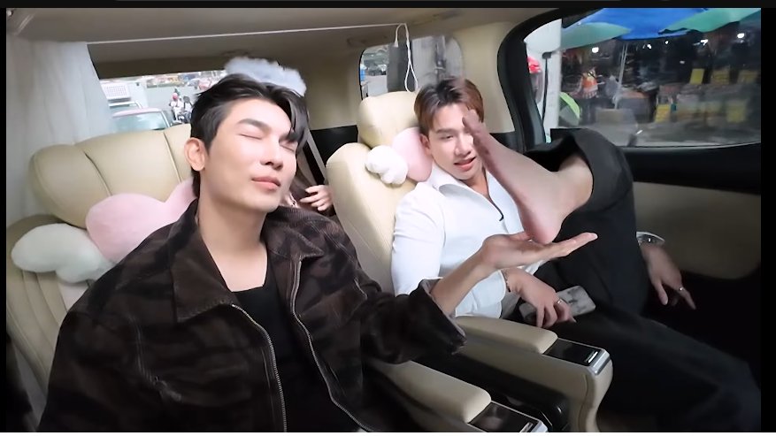 #MewTul officially confirms they are in a relationship. The "big" but not surprising reveal came in an interview of the couple on a Thai show "My Ambu Love"..

Congratulations and we hope your love remains ever true..💖

#MyAmbuloveMewTul
#Tul_Pakorn #MewSuppasit
#GoyNattyDream