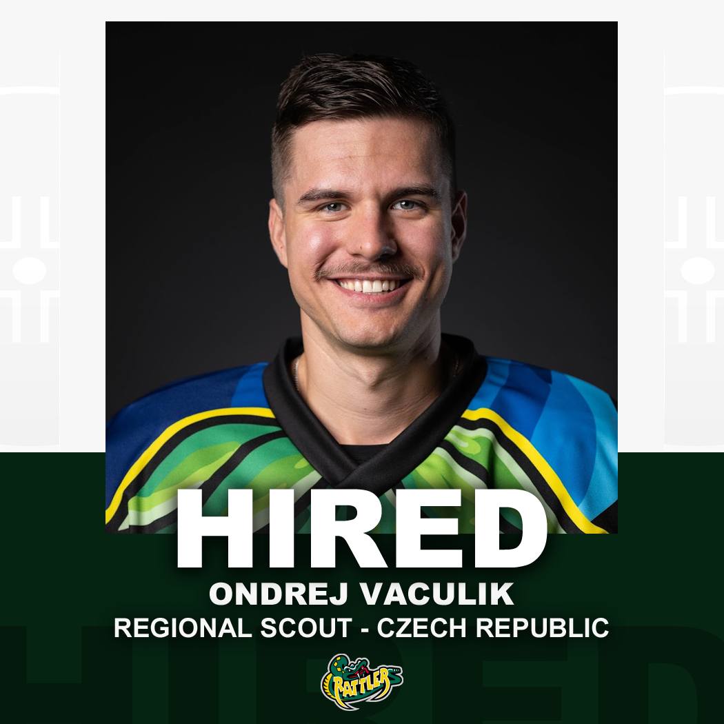 vaculik21's tweet photo. I would like to announce my cooperation with Canadian Junior “A” Hockey Team Bradford Rattlers 🐍🇨🇦🏒 https://t.co/fdxtzd6XjZ