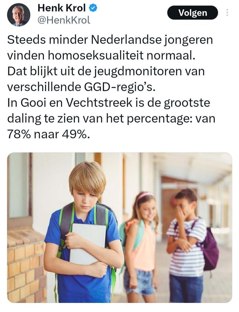 BertvanVondel's tweet photo. Henk Krol constateert dat de #tolerantie voor homo's onder de jeugd afneemt. Volgens @hansmekenkamp komt dat vooral door #Nederlanders die #rechts zijn. Zal deze dombo dit kunnen onderbouwen? #homo #jeugd #afname #tolerantie https://t.co/4EyuFSr1WC