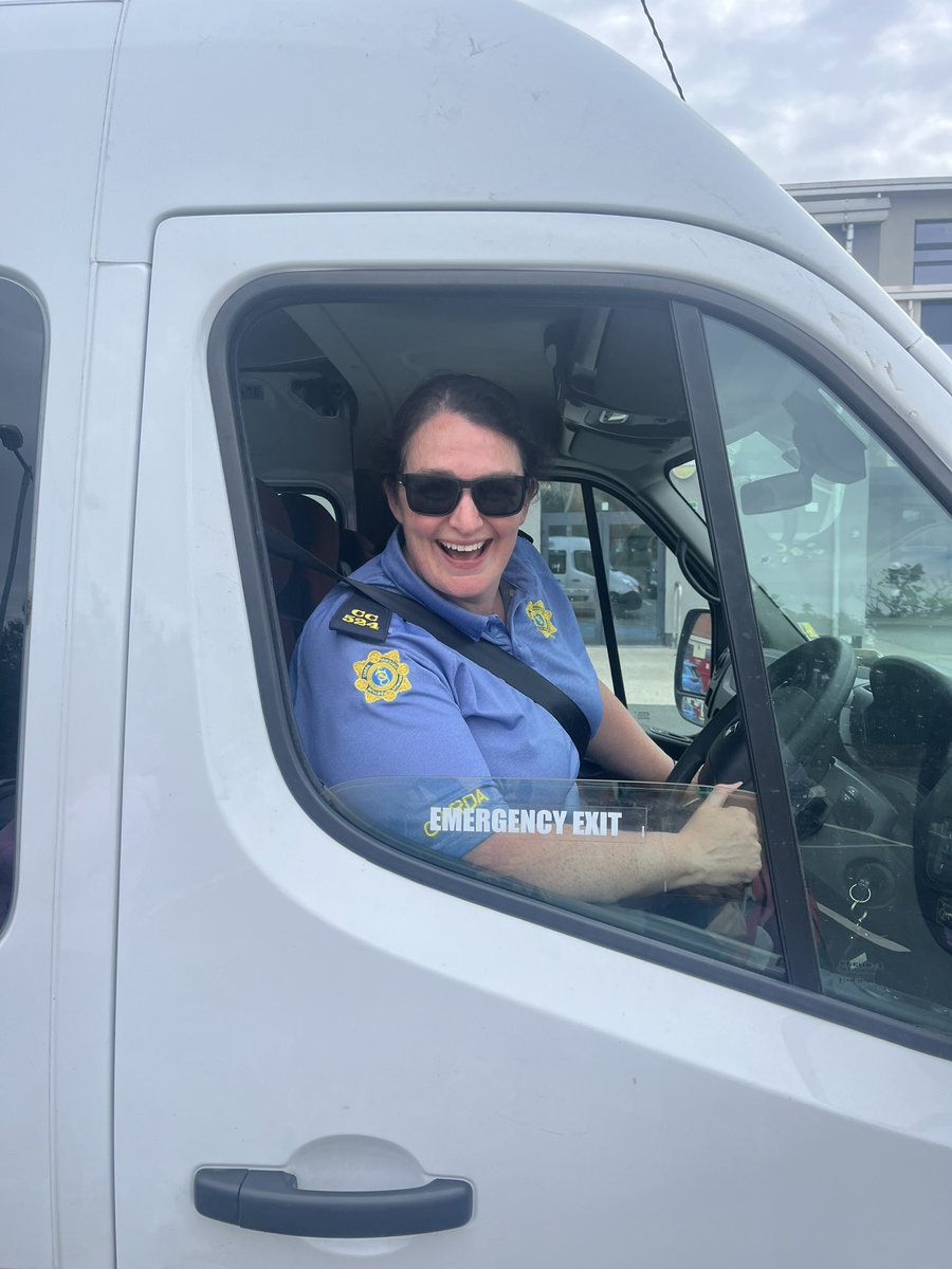 siobh95's tweet photo. Go raibh míle maith agat to Garda Kate McCarthy from Togher Garda Station who took our July provision group for a trip to the Marina Market! Bhí an am againn agus táimid fíor bhuíoch as an Togher community policing bus! ☺️🥳 @gardainfo @GardaTraffic @NiamhNiChaoimh https://t.co/Ln7T025mJT