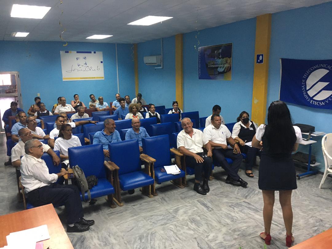 DailysPMerino's tweet photo. Se realiza hoy 12 de julio el FORUM de base de la DTIJ con numerosas innovaciones e ideas presentadas por los trabajadores de la empresa.
#30AñosContigo
#EsteEsMiAzul https://t.co/luqfkurubL