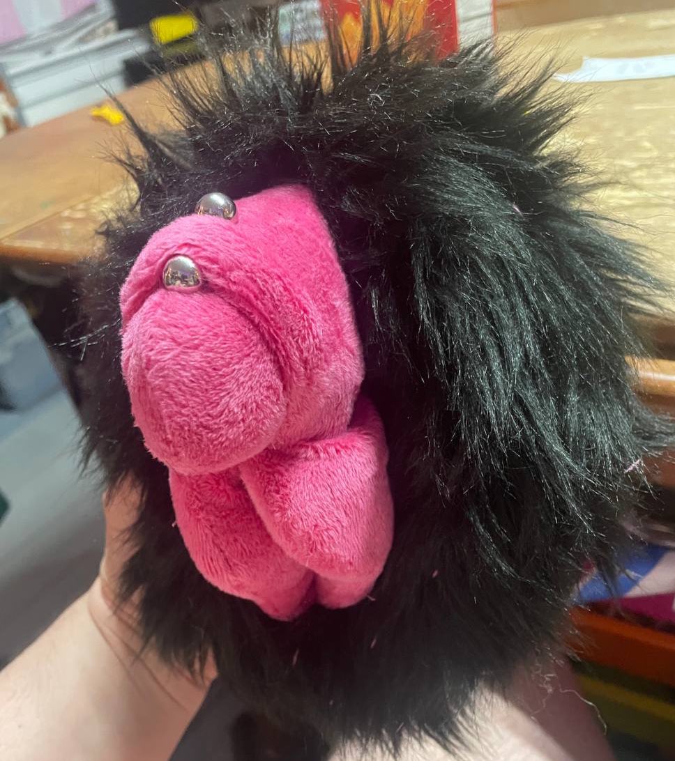 TheSpicyStag's tweet photo. Hi!!  Open for some fursuit tdick attachments 👉👈

- minky and fur
- there is a hole that goes all the way through that could be used depending on your anatomy
- will be attached to boxers or with elastic straps (your choice)
- 💲3️⃣0️⃣0️⃣ plus ship, dm here or @thesleepystag on tg https://t.co/hPRd5gsNZm