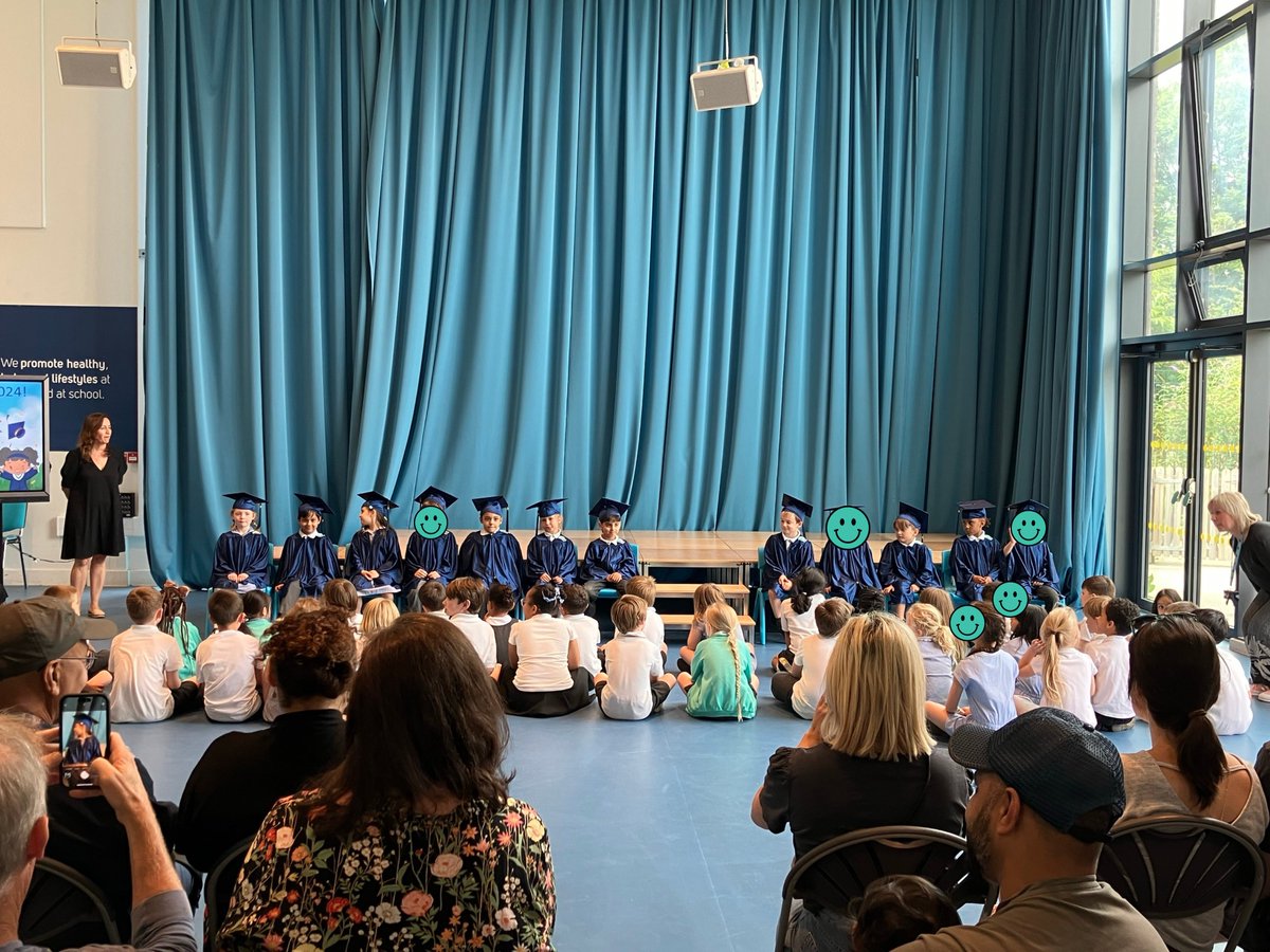 OasisPutney's tweet photo. A big congratulations to our Reception Class on their graduation today! 🎓You've all come so far and we're incredibly proud of every one of you. Here's to your bright futures! 🎉#ReceptionGraduation https://t.co/n2E662Duoz