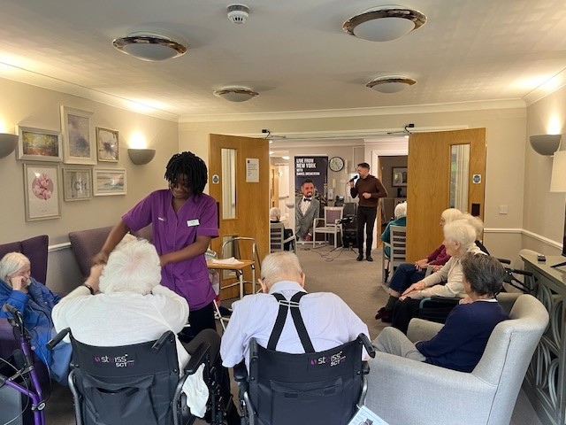 LimegroveCareAH's tweet photo. #entertainment WITH @danbrewerton 
thoroughly #ENJOYED by our residents. #singing #dancing #music #carehomelife #easthorsley @AnchorLaterLife https://t.co/dr11m2Ejbp