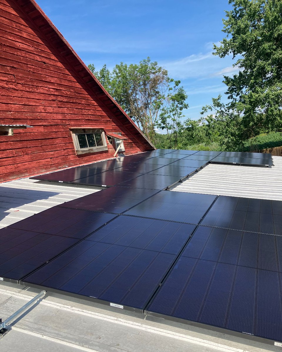 kasselmansolar's tweet photo. Looking to make an investment in your home? Solar is a great way to increase your home's value while saving you money in the long run.
Recent Install in Stuyvesant Falls | Photo courtesy of our amazing team of solar installers! ☀️
#KasselmanSolar #solar #solarinstall https://t.co/J1U2CJuxGp