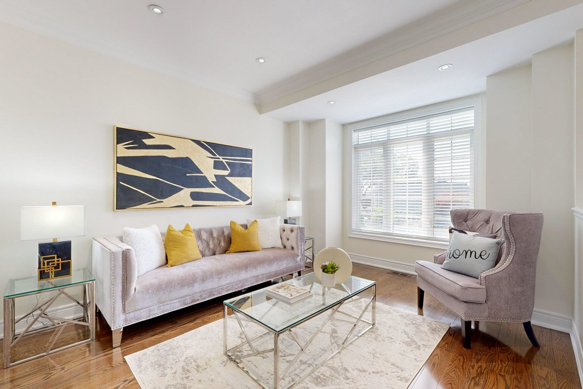 HappyHouseGTA's tweet photo. Home is where your story begins. Start your next chapter in a place you'll love to call your own. 📖🏠

📍Toronto, Ontario

#realestatephotography #realestatephotos #propertylisting #homeforsale #torontorealestate #torontoproperties #gtarealestate #gtaproperties #gtahomes https://t.co/Qup5SH73jV