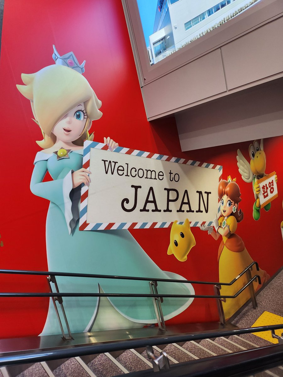 byungnah's tweet photo. So...
I went to Japan this summer 🥰 https://t.co/rTWbE3zXqj
