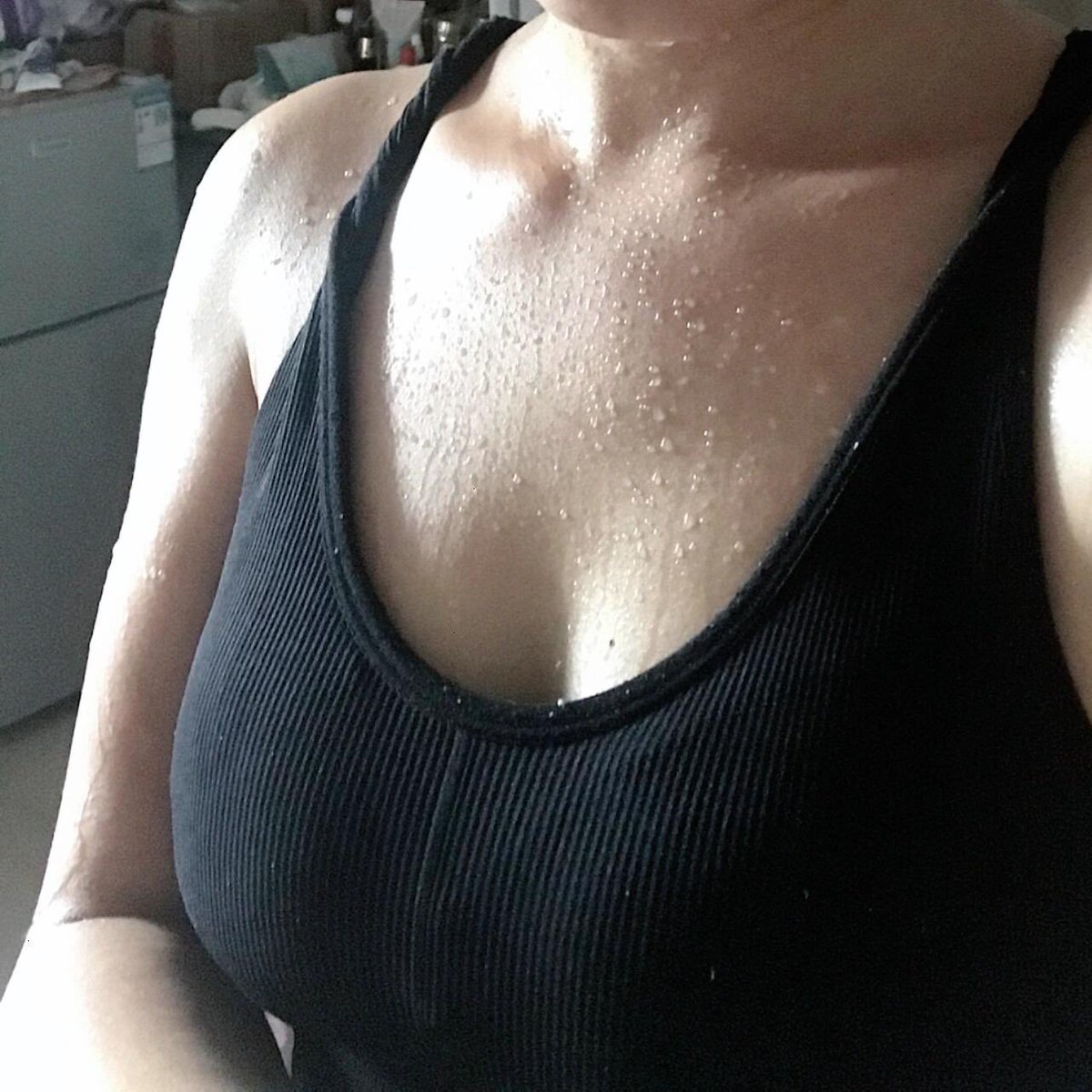 聽日有冇哥哥約～

#ptgf香港出租女友 
#ptgf香港約炮
#ptgfhk
#ptgf