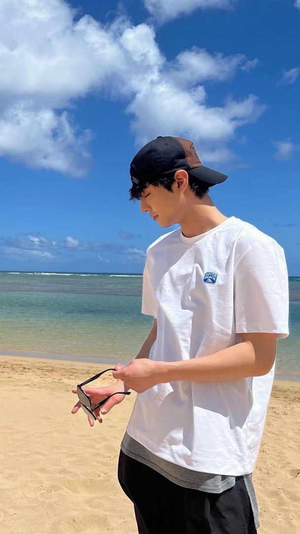 imahnseop's tweet photo. randka??? https://t.co/5ySnAY4ooN
