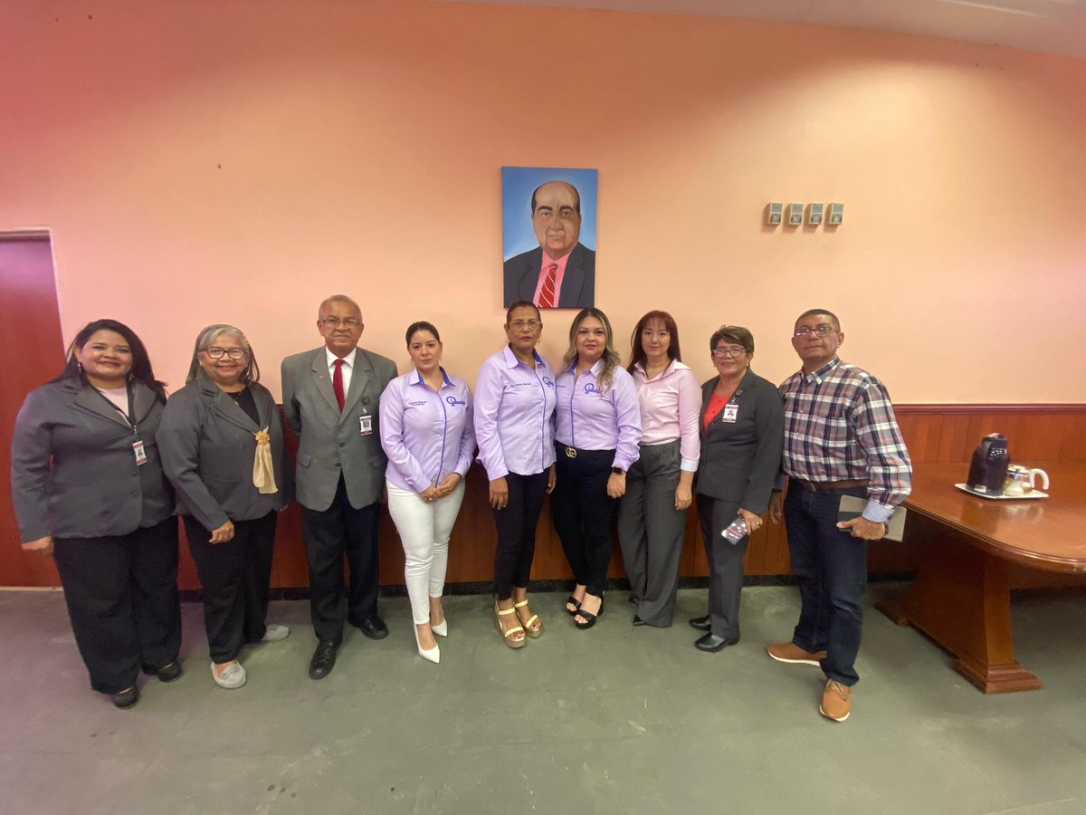 Este 10 de julio, Immujel, y la Uniojeda tienen todo listo para la firma de un convenio con el fin de certificar -a través de esta casa de estudios superiores- a la Red de Defensoría de la Mujer en el municipio Lagunillas. (1/2)