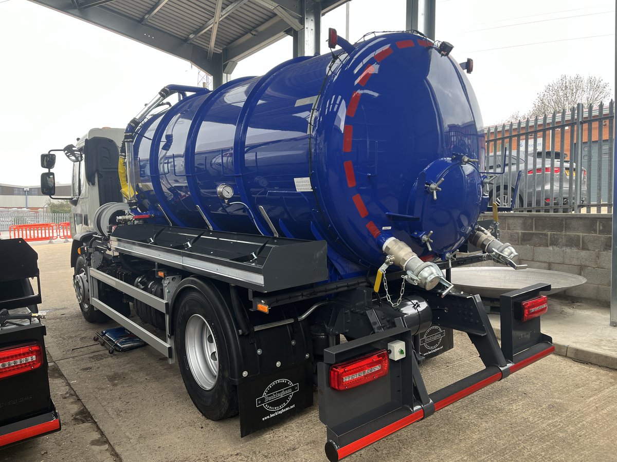 bucksofken's tweet photo. Certainly not our Waterloo, but Waterloo Hire's first new tanker from us. After purchasing a good used Buckingham from Simply Hire, so impresserd they were that they ordered a brand new one -  a 10,000 litre Vac Cess with big pumping &amp; wash facility, mounted on a new DAF 4x2 https://t.co/Iik7RQVDeB
