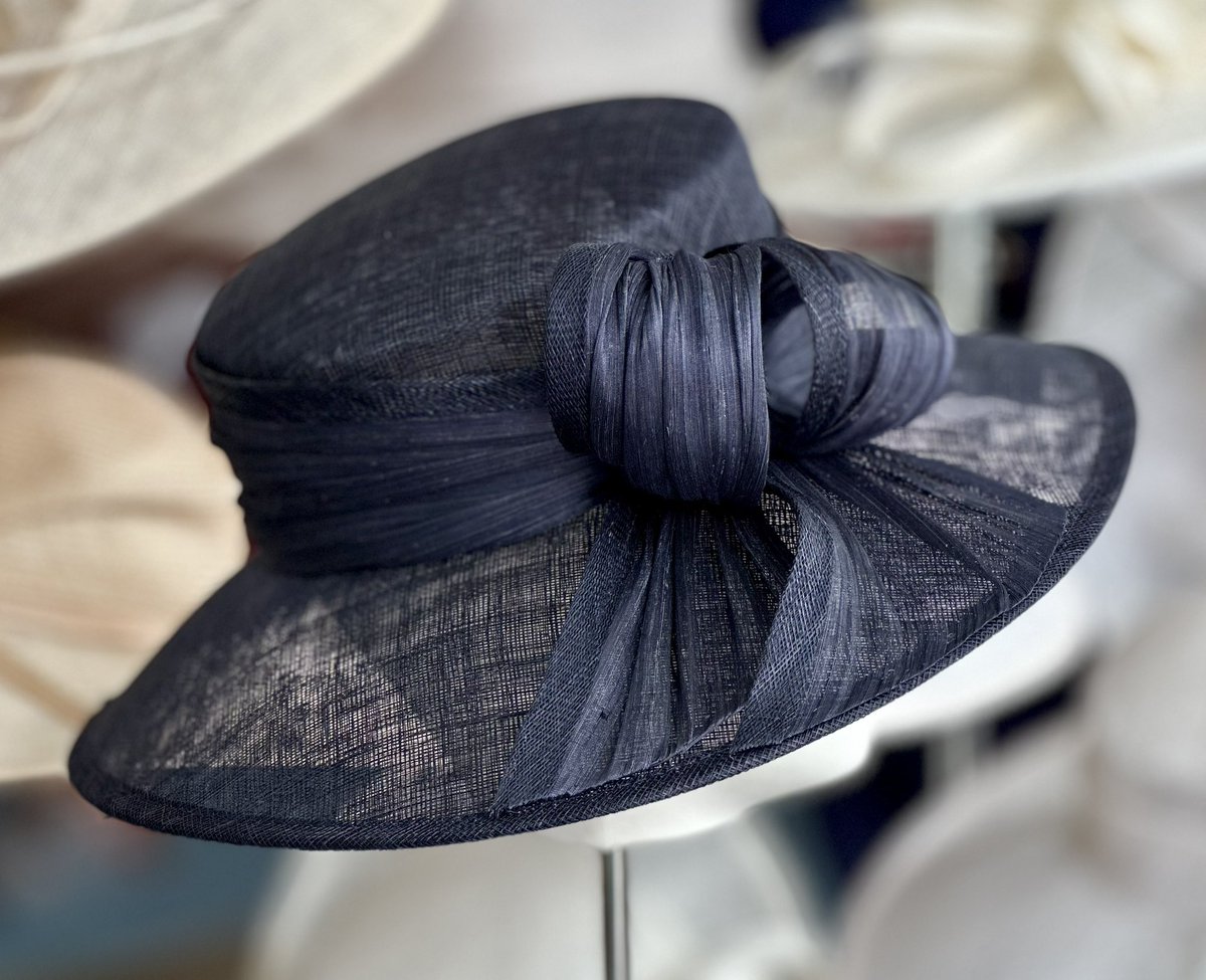 L_C_Millinery's tweet photo. Hat of the week
An elegant timeless navy hat trimmed with a twist of silk abaca
Sometimes simplicity says it all
Available to hire or purchase
Open Sat -Tues 10-5
#hatoftheweek #hat #hats #navy #navyhat #hatshop #hathireshop #luxuryhat #wallingforduk #louiseclairemillinery https://t.co/WdSbt3xMDs