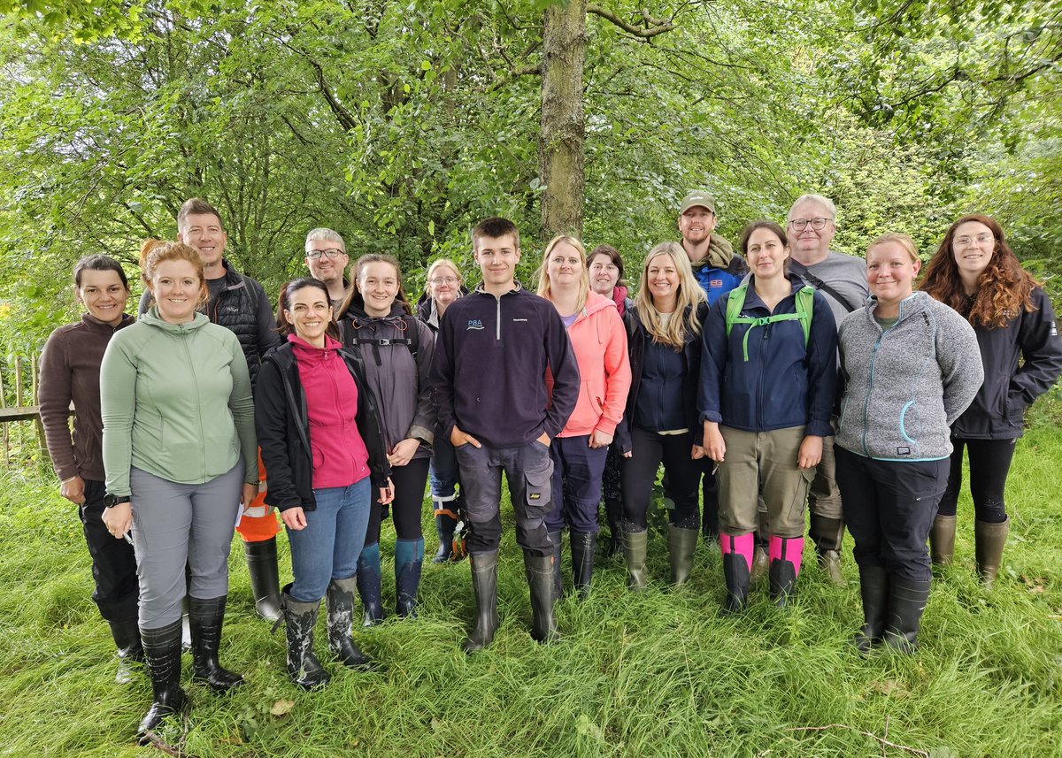 PBA_Ecology's tweet image. Just finished delivering our 2nd fully booked @CIEEMnet 'Working with #Crayfish' training course this month. Incredibly our 24th year!!
Brilliant delegates and ably assisted this time by @ydmt Green Futures #Apprentice Oscar.
Thanks also to @Knights_Table and @Bibbyscoaches