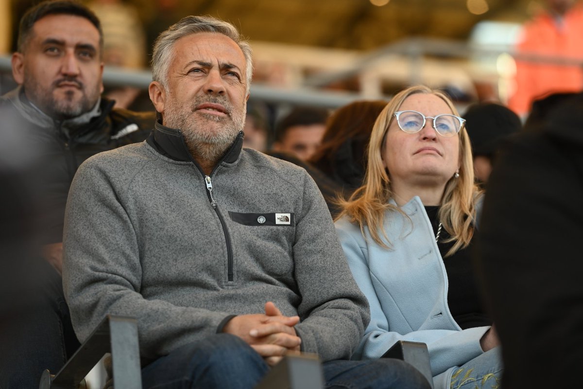 biencuyano's tweet photo. #Calladitos El modelo económico que celebra Cornejo y Hebe Casado (sanrafaelina) "Si le va bien al país, le va bien a Mendoza" Cero empatía ante el cierre de la conservera Canale en San Rafael que despidió a todos los empleados de la planta y sin trabajo! https://t.co/LxuIQb7pEL https://t.co/IiVoXcvnBb