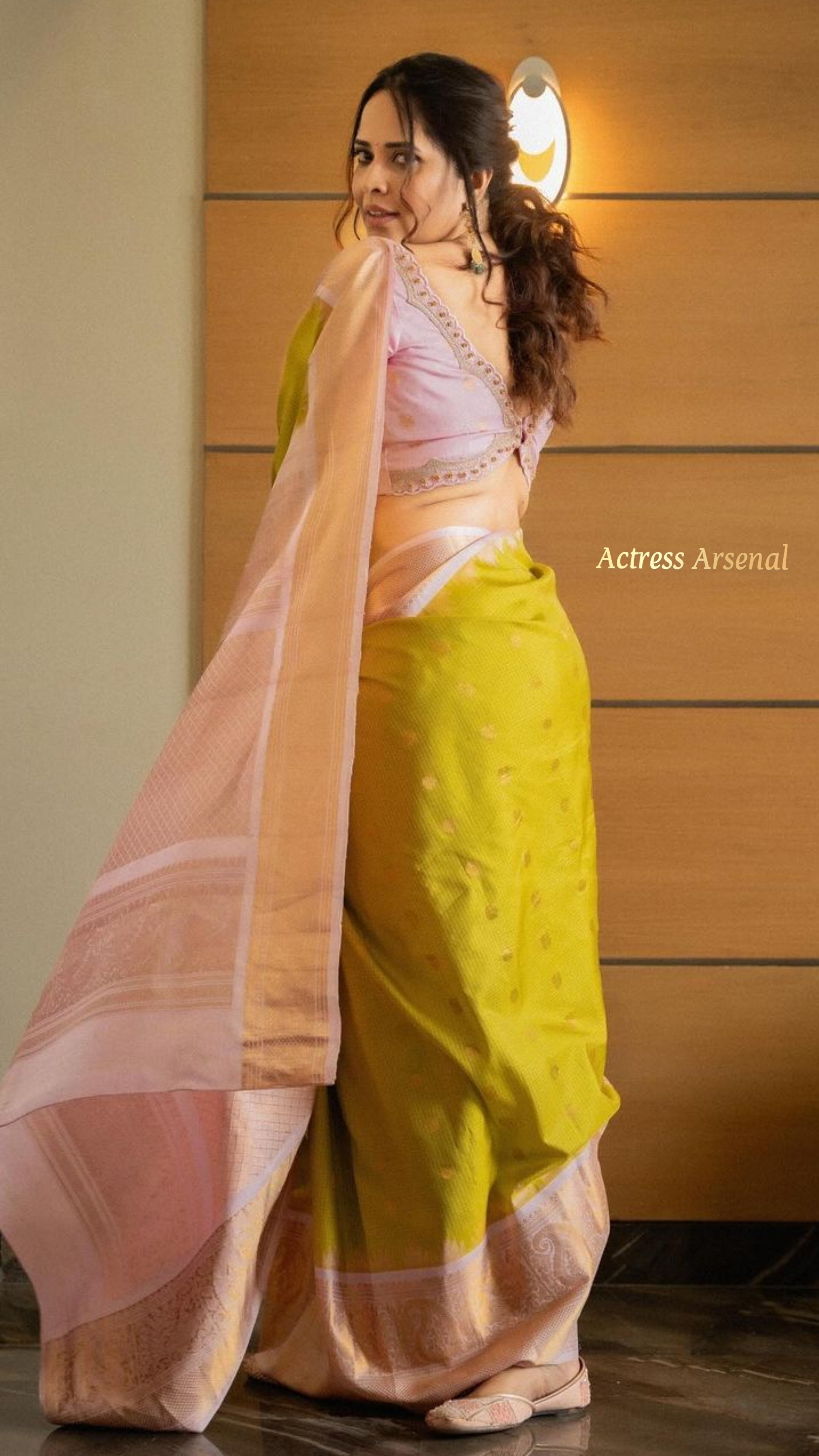 Girl Anasuya Bharadwaj In Traditional Pink | iiQ8 Hot and Beautiful Collections Image Girl Anasuya Bharadwaj In Traditional Pink | iiQ8 Hot and Beautiful Collections