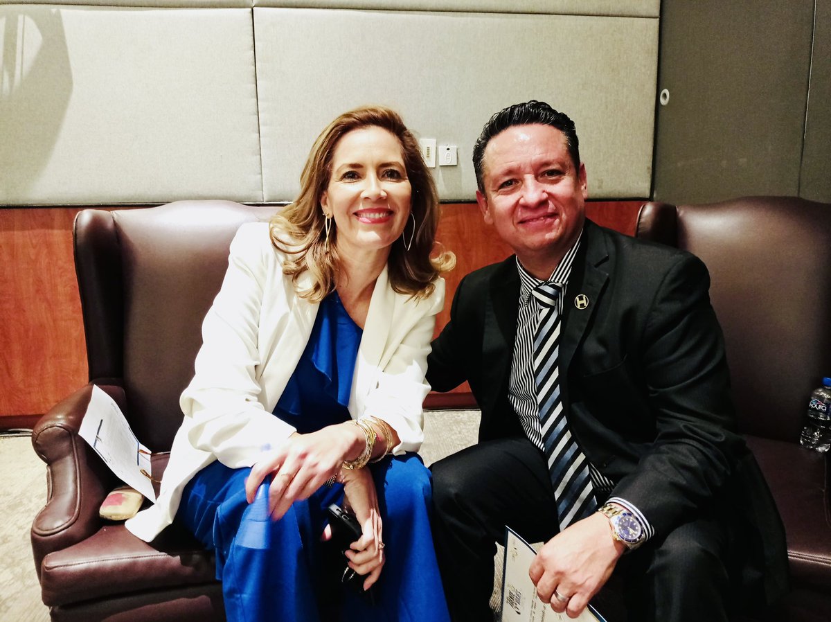 El tiempo Vuela, 1 smna. donde celebramos el 04 Jul, Día del Agt. de Viajes. Pndte quela Presidenta electa  <a href="/Claudiashein/">Claudia Sheinbaum Pardo</a> anuncie quien dirigirá la estrategia en SECTUR. Gran expectativa <a href="/TorrucoTurismo/">MiguelTorrucoMarqués</a> <a href="/fmpt_CDMX/">Fondo Mixto de Promoción Turística de la CDMX</a> <a href="/remartinezg/">Ramon Martinez Gasca</a> <a href="/AMAVCDMX/">AMAV Ciudad de Mexico</a> <a href="/FEMATURoficial/">Federación Mexicana de Asociaciones Turísticas</a> <a href="/CANACOMexico/">CanacoCDMX</a> <a href="/JesusRodCar/">Jesus Rodriguez Cardenas</a>