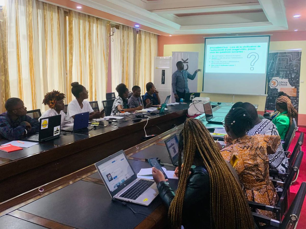 civic_watch's tweet image. Day2 of 2nd Google Fact-checking Masterclass ongoing to help #Media students detect &amp;amp; combat #FakeNews,#Misinformation &amp;amp; #Disinformation online &amp;amp; in media.

The Training includes fact-checking tools, identifying false info, &amp;amp; reporting fake news.

 #Media4Peace
#ThinkB4UClick