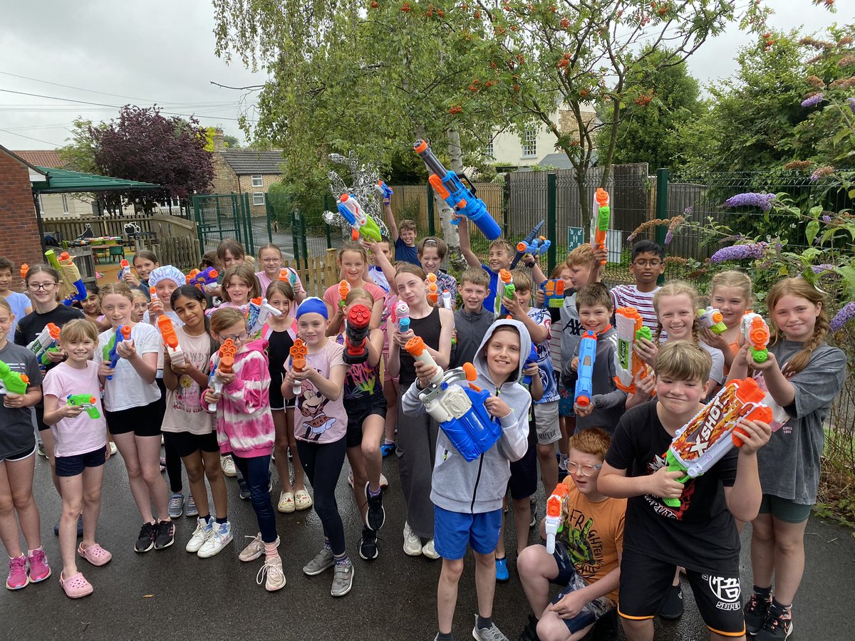 Polar Explorers tweet media