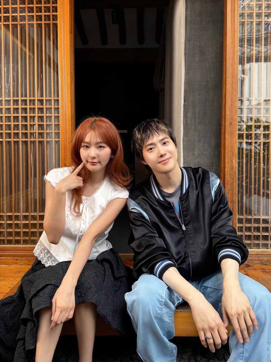 SMTOWNGLOBAL's tweet photo. 🐰 X 🐻

#SUHO #수호
#EXO #엑소 #weareoneEXO
#슬기 #SEULGI 
#레드벨벳 #RedVelvet
#하이슬기 #Hi_Seulgi https://t.co/rof3sB2pKv