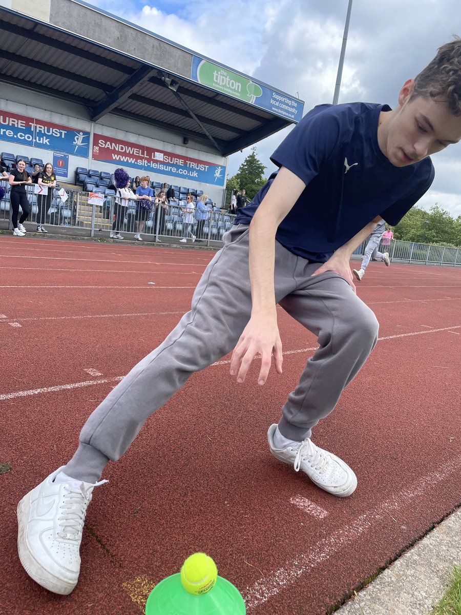 Arrow Vale 6th Form tweet media