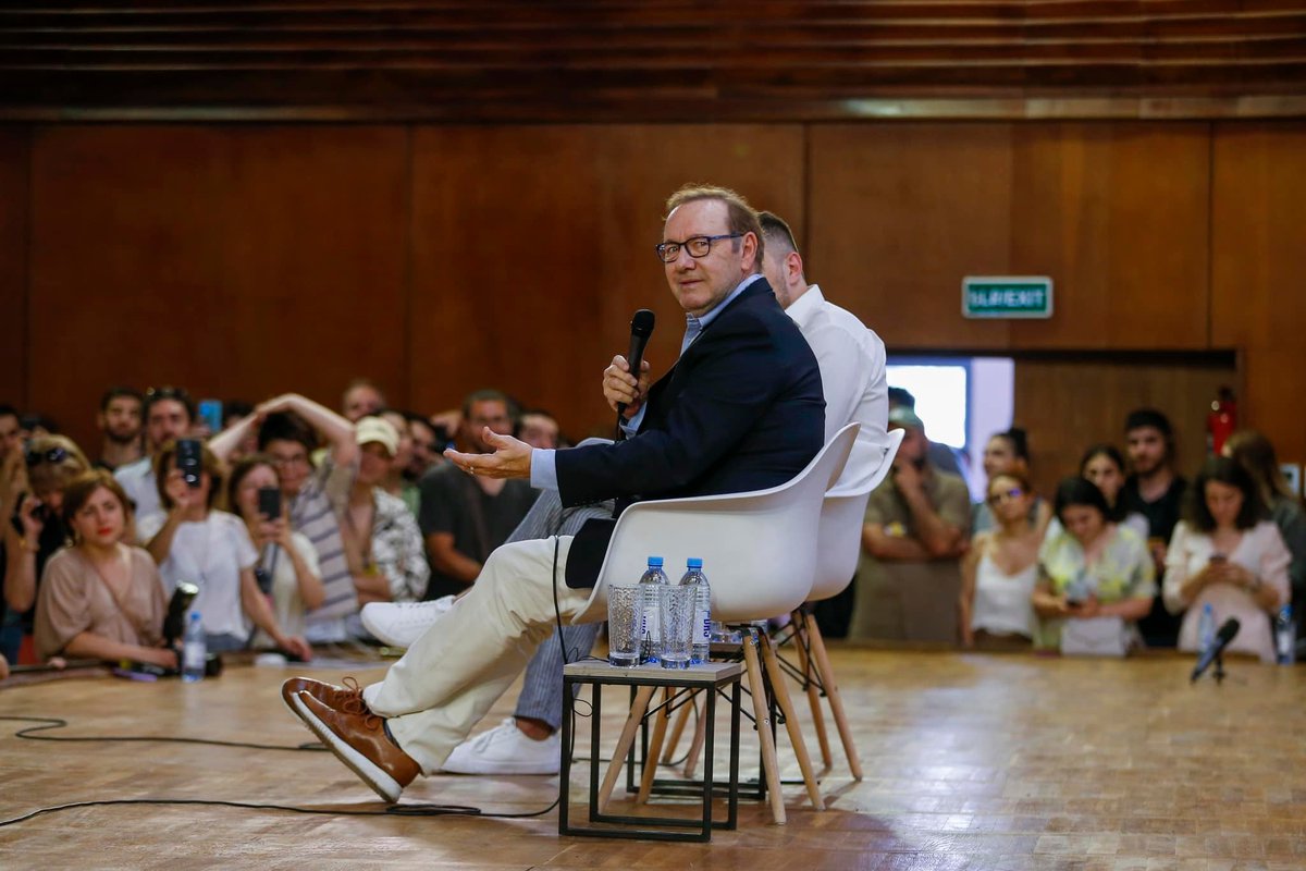 KarapetyanLD's tweet photo. #KevinSpacey: Yerevan meeting with movie lovers
Unfortunately, this cinema hall could host only a part of the hundreds of fans of his art and acting.
@EvanLowenstein https://t.co/js8xT10Izz
