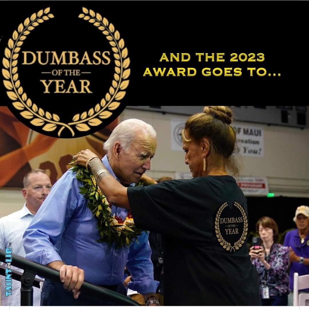 tdseviscerator's tweet image. #BigBoyPressConference 

"Im not willing to talk to Putin."

50 seconds later:

*I'm willing to talk to any world leader willing to talk. Including #Putin."

Biggest gaffe reading off a teleprompter:

"Let me introduce president Putin."

@POTUS 
#25amendment